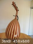 oud_back.jpg - 36kB